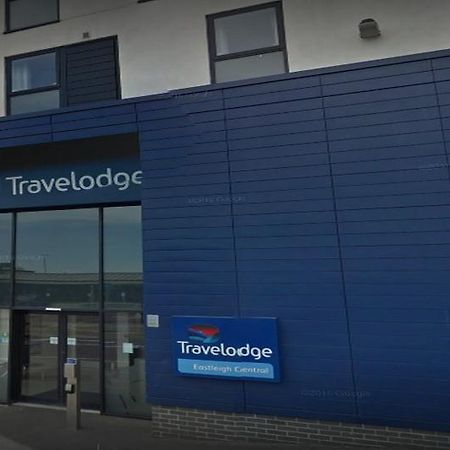 Travelodge Eastleigh Central Esterno foto
